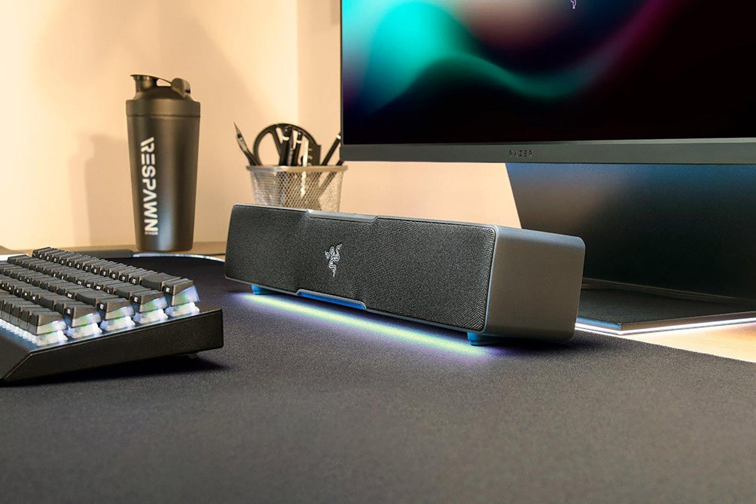 Razer Leviathan V2 X - PC Gaming Soundbar (Full-Range Drivers, Compact  Desktop Form Factor, USB Type C Power and Audio Delivery, Bluetooth 5.0)  Black 