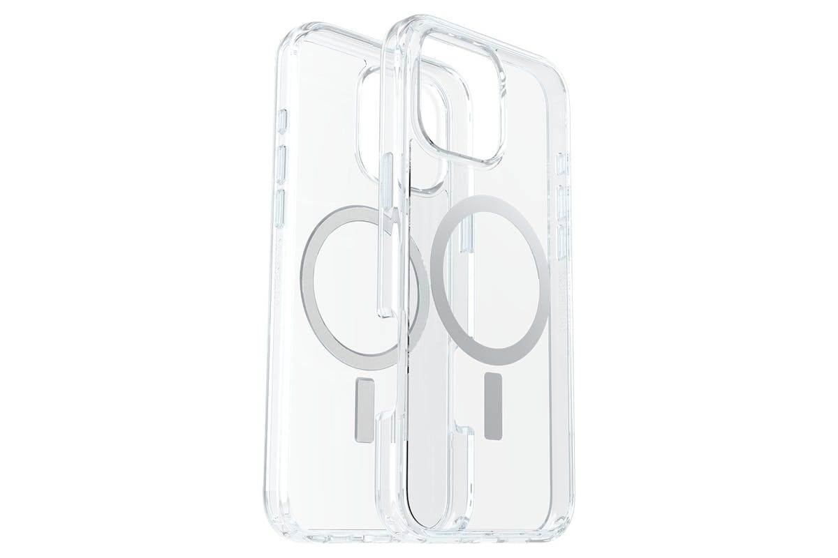 Phone Cracked In Otterbox Otterbox Symmetry Series IPhone 16 Pro