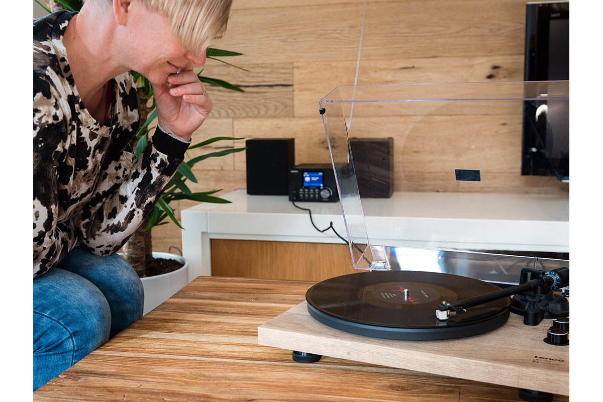 Lenco LBT-188 Pine Turntable | Bluetooth | Vinyl-24