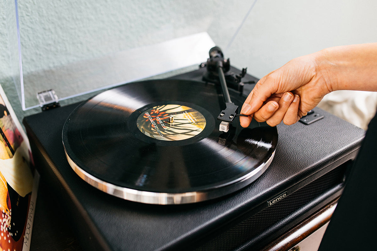 Lenco LS-430BK Turntable | Built-in Speakers | Black-24