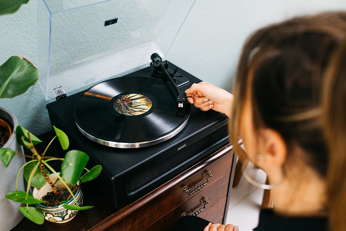 Lenco LS-430BK Turntable | Built-in Speakers | Black-27