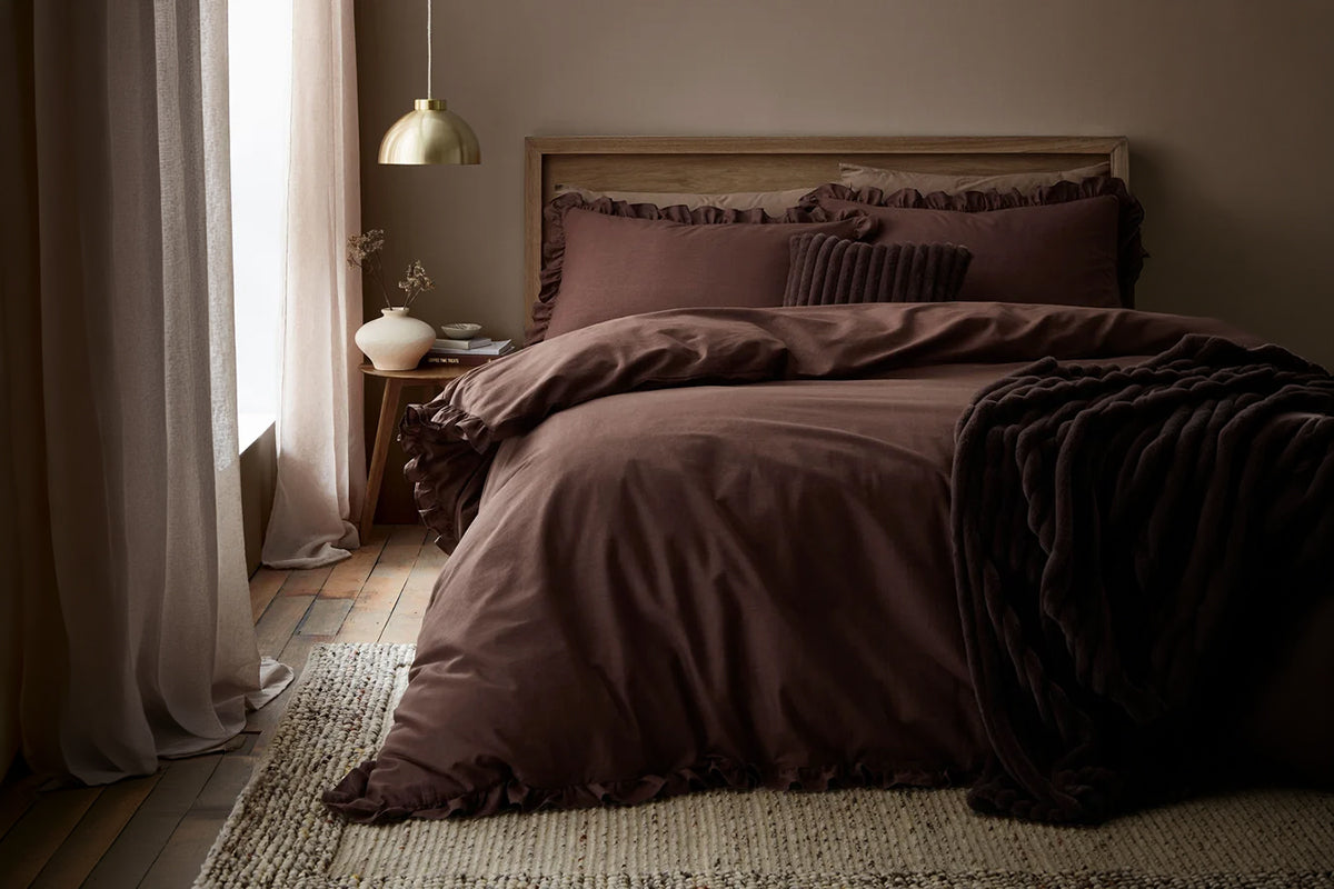 Cassia Frill Duvet Cover Set | Chocolate | Super King-4