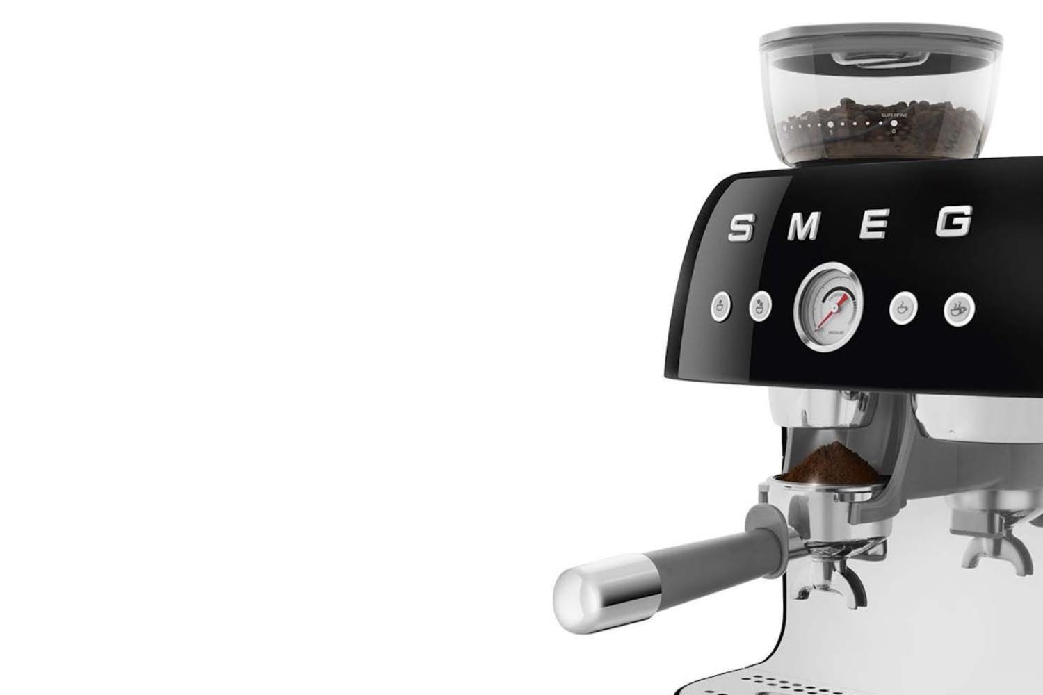 Smeg 50's Style Bean to Cup Espresso Coffee Machine | EGF03BLUK | Black