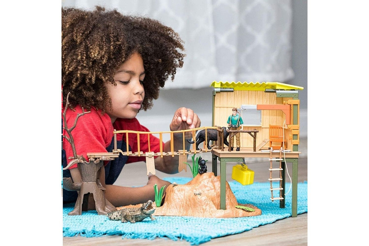 Schleich Wildlife Ranger Adventure Station | Toy Playset-2
