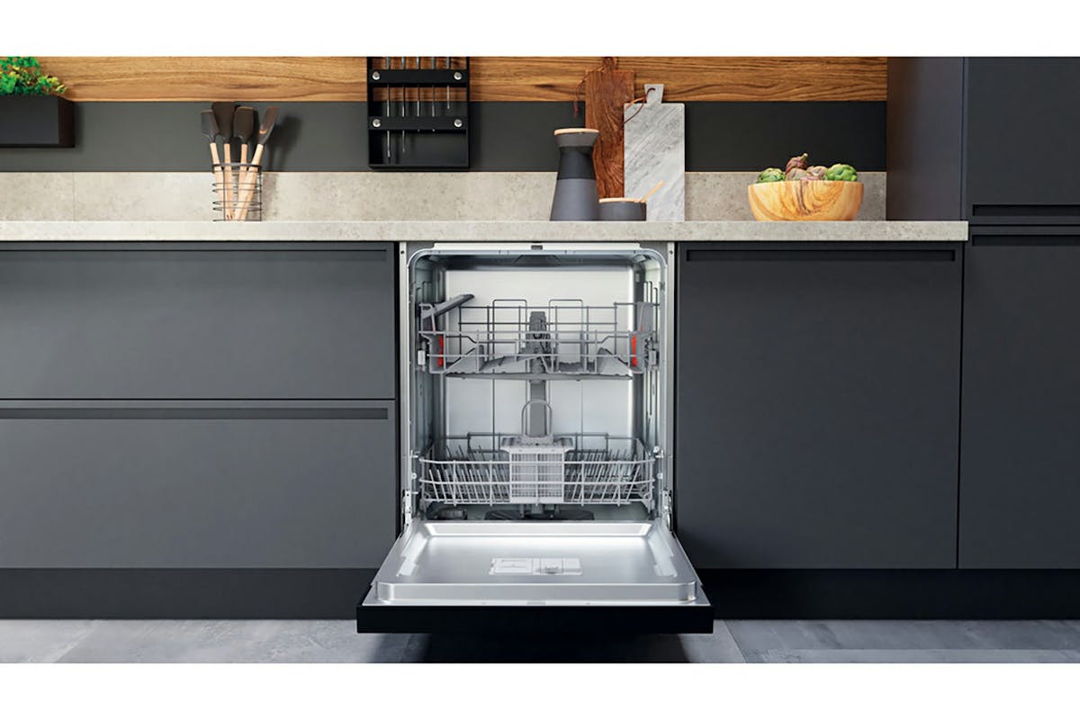 Hotpoint Semi Integrated Full Size Dishwasher 14 Place H3BL626BUK