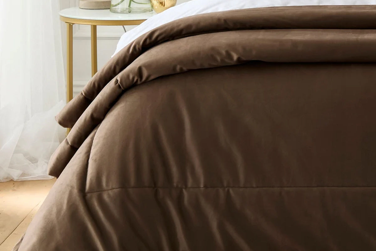 Harlan Bedspread | 235 x 235 cm | Chocolate-2