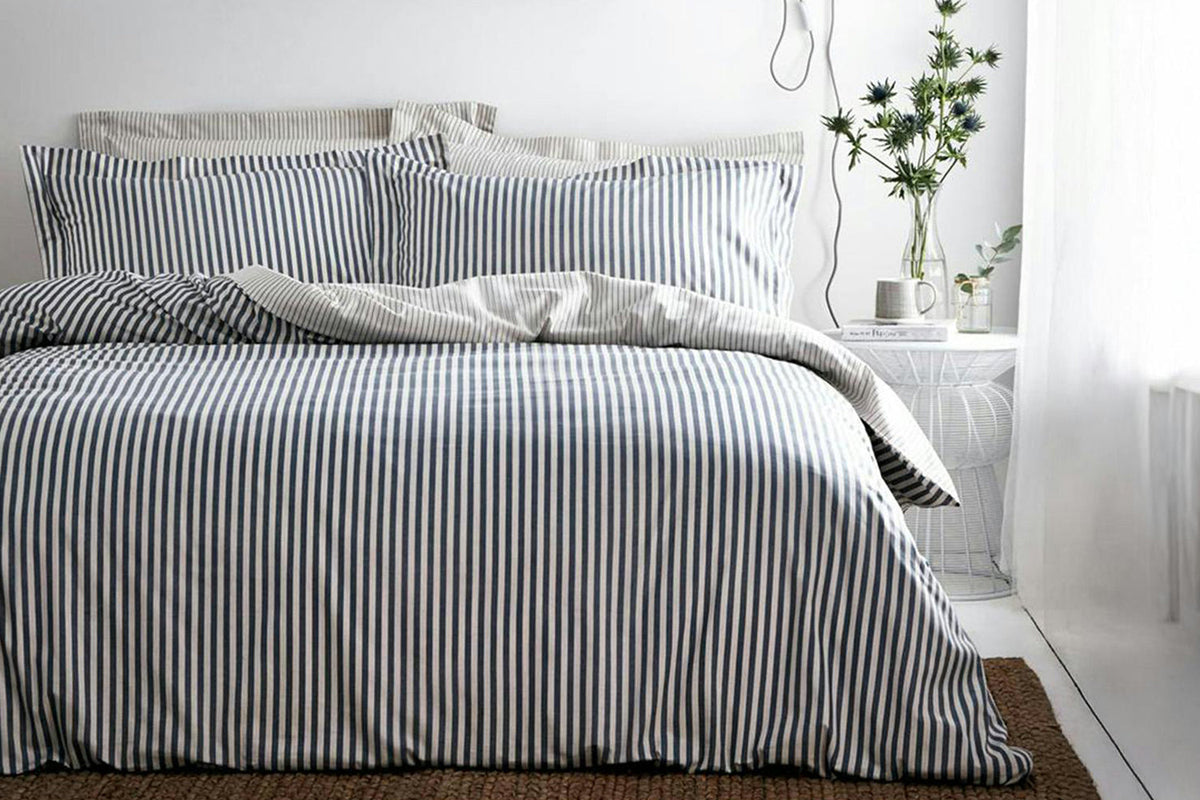 Hebden Duvet Set | Navy | Single