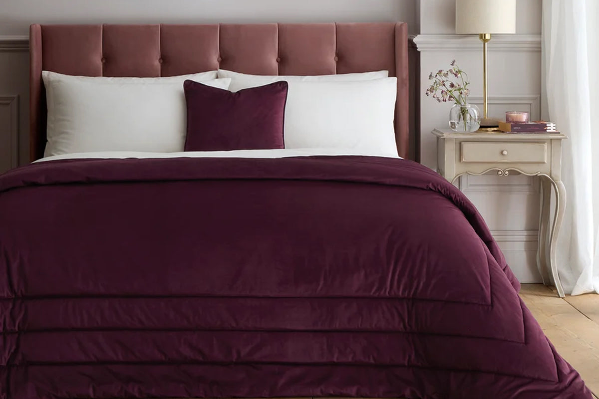 Melanie Bedspread | 150 x 220 cm | Berry