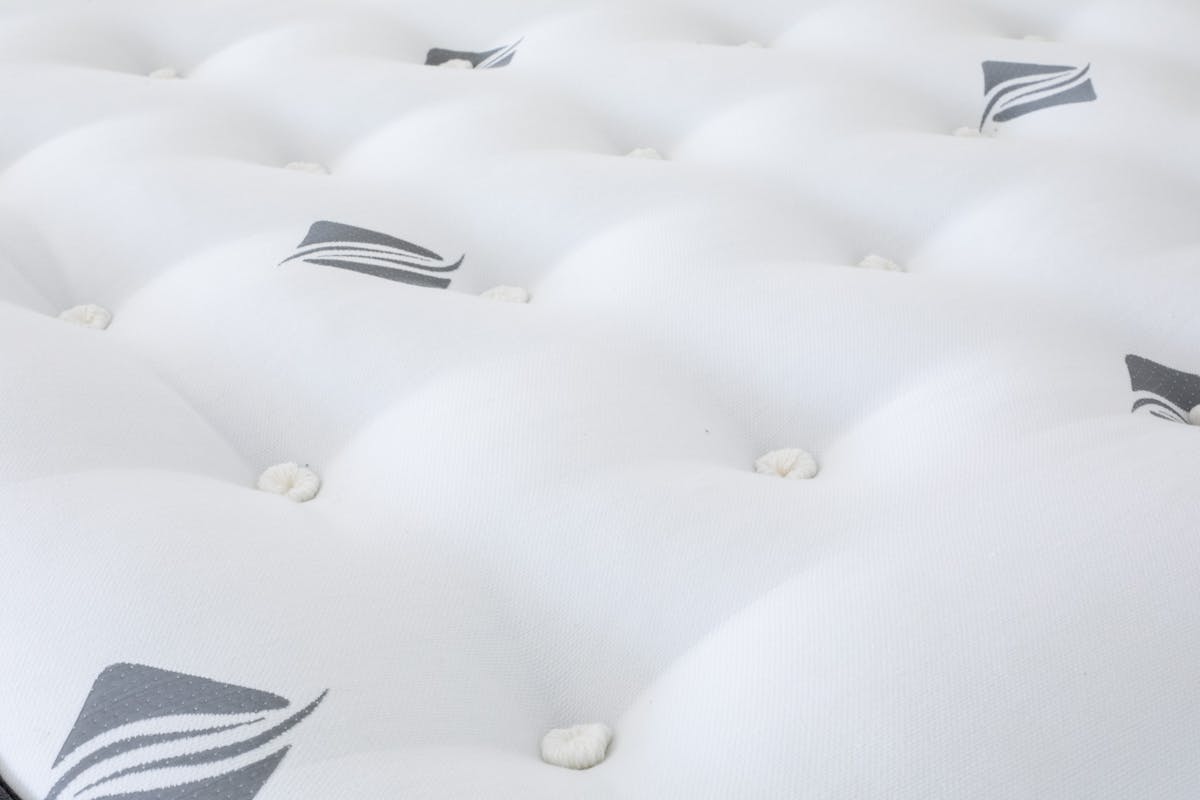Sleepeezee | Ortho Latex Plush Motion Mattress | Double | 4ft6