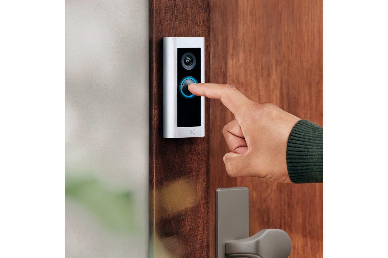 ノッチ Ring Doorbell Pro 2 新品未開封 Wired Doorbell Pro (Video Doorbell Pro 2) + Floodlight Cam Wired