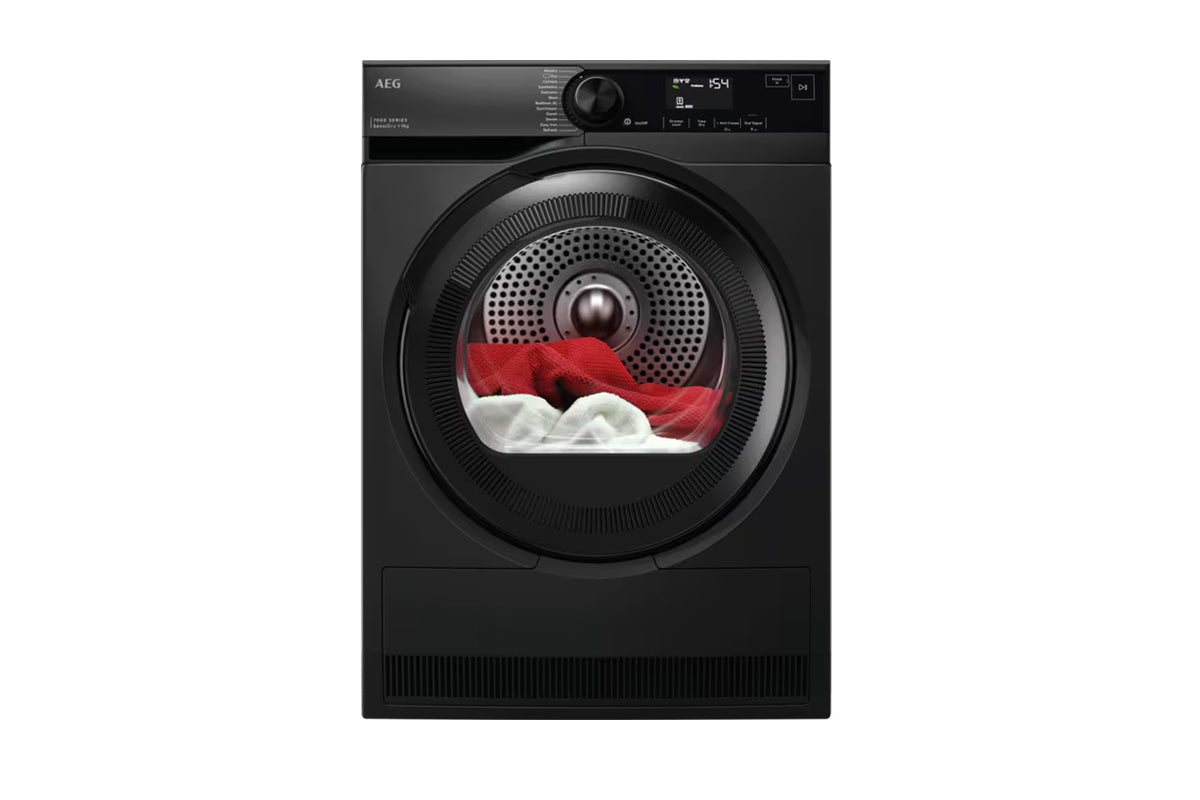 AEG 7000 Series 9kg Freestanding SensiDry Heat Pump Tumble Dryer | TR749GU4B